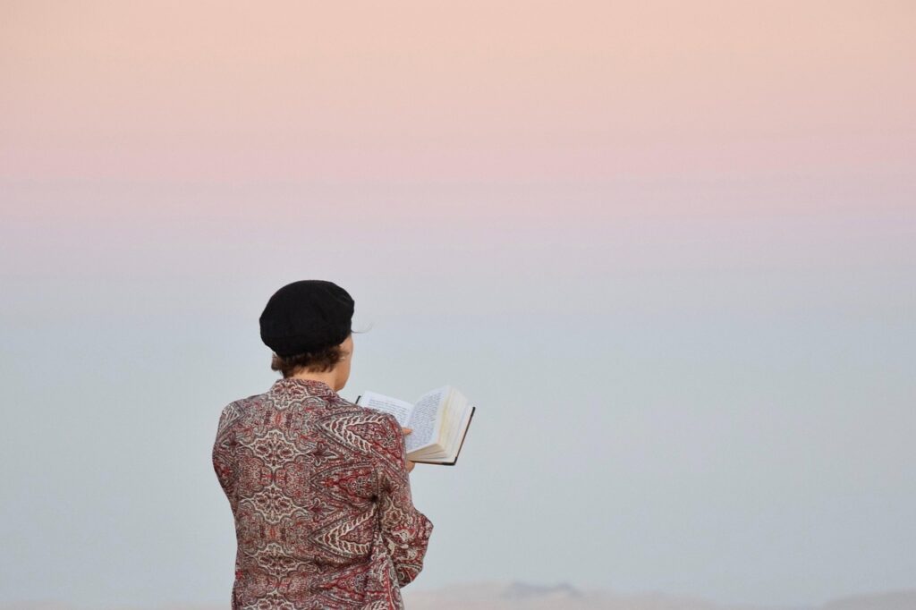 jewess-3576286_1280-1024x682 Livros Para Ler Em Cada Fase da Vida: Entenda as Obras Que Mudam Com Você